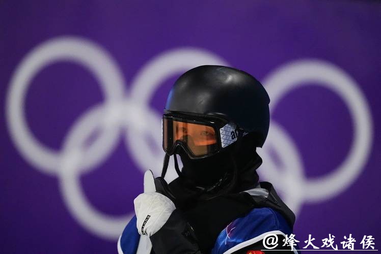 张小楠晋级冬奥会单板滑雪女子大跳台决赛