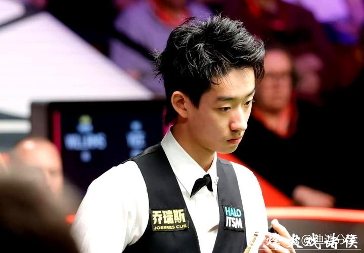 斯诺克国际锦标赛 吴宜泽战胜赵心童晋级决赛